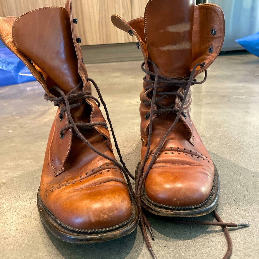Real Italian leather brown boots.